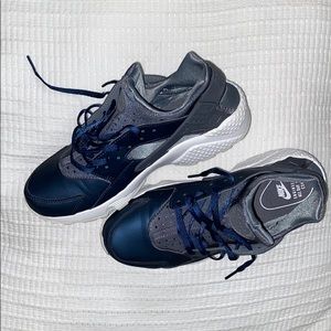 Nike AIR HUARACHE RUN PRM TXT Women’s 8.5